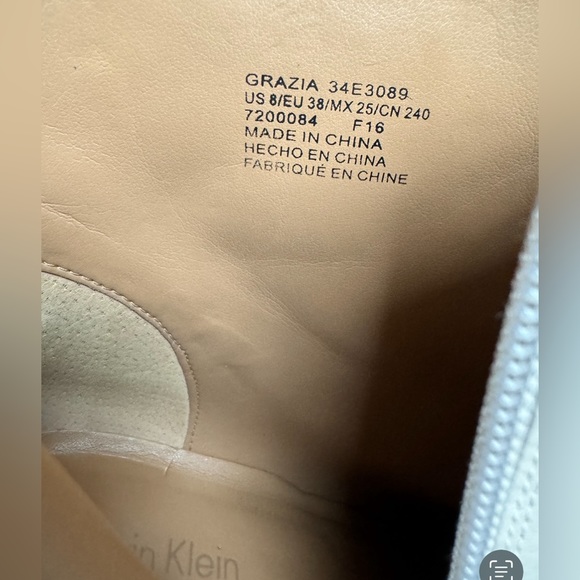 Calvin Klein Grazia Leather Ankle Pointy Toe Boot Size Womens US 8 / EU 38 - Picture 12 of 12